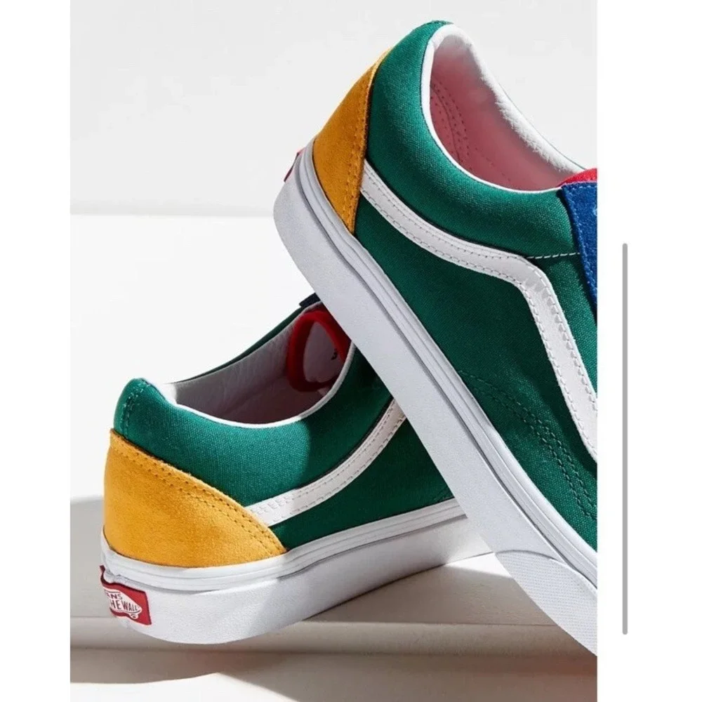 VN0A38G1R1Q‎ Mens 4.0–Women's 5.5 Vans UA OLD SKOOL 'YATCH CLUB' Suede